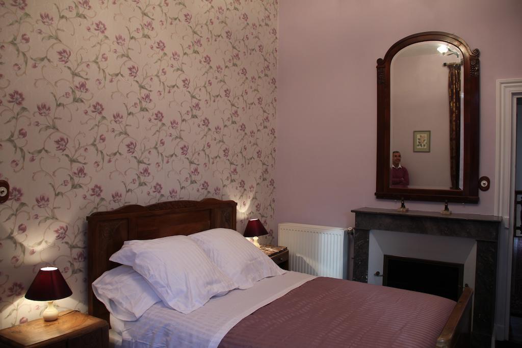 Chateau Lezat - Chambres D'Hotes La Souterraine Rum bild